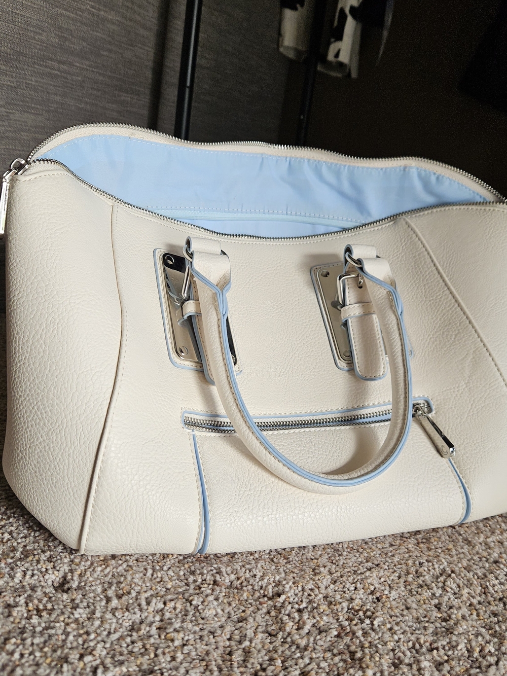 Cream Tote Bag with Light Blue Trim - Women's Shoulderbag